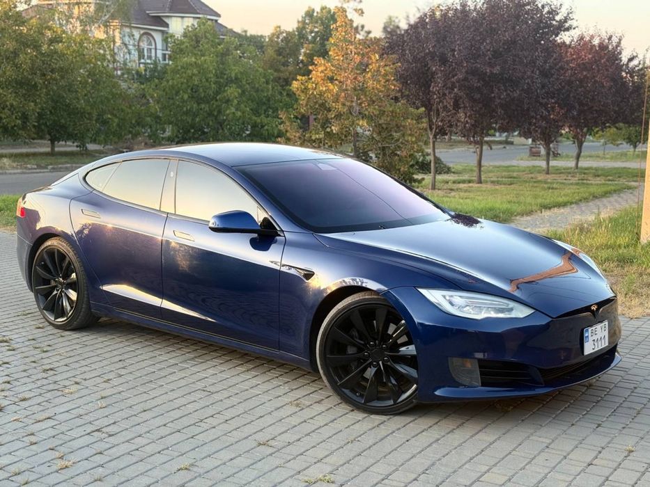 Tesla model s 75D