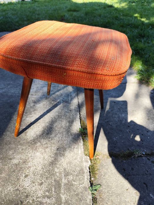 Taboret tapicerski oryginał PRL patyczak