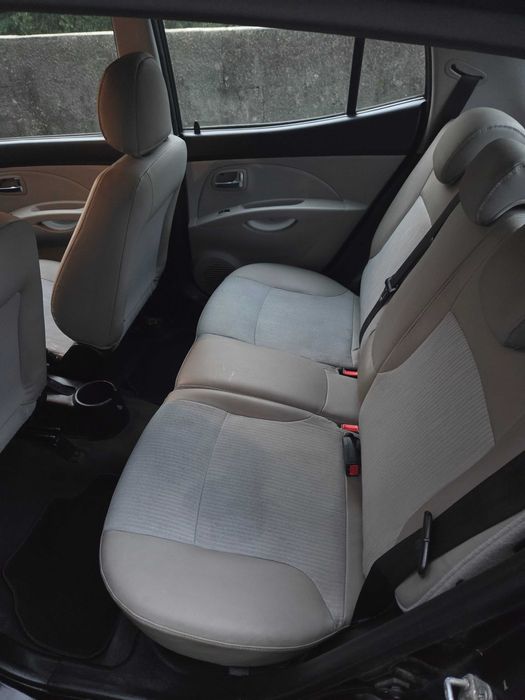 Carro em bom estado como se ve nas fotos