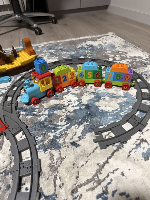 6 наборів Lego Duplo