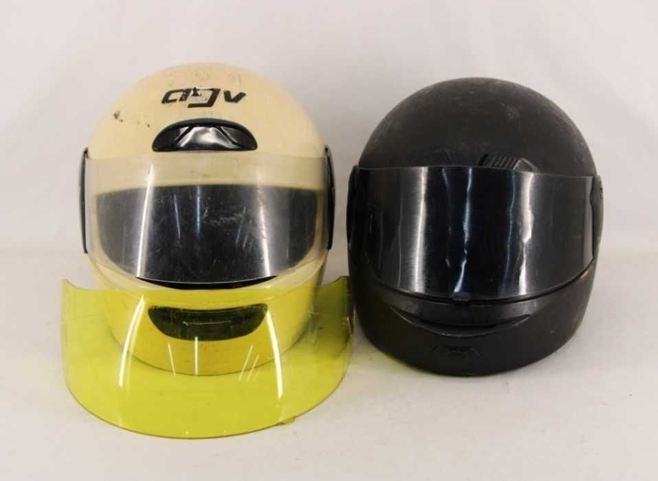 2 Capacetes Integrais Clássicos