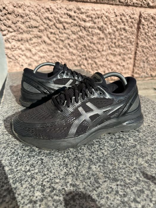 ASICS Gel-Nimbus 21 кросівки оригінал 40 розмір