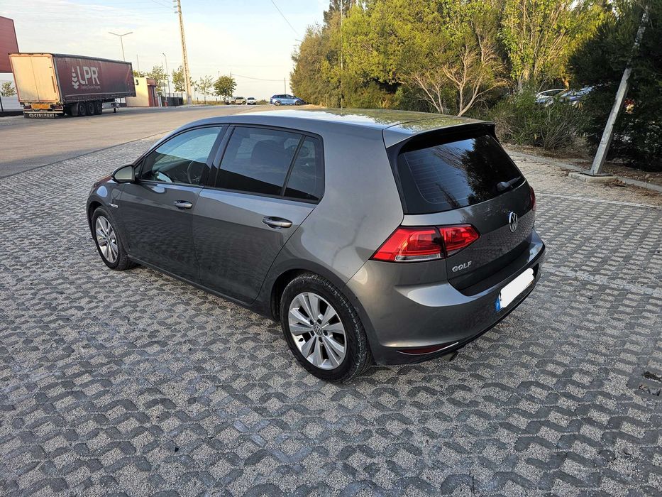 VW Golf 1.6 Tdi 110cv