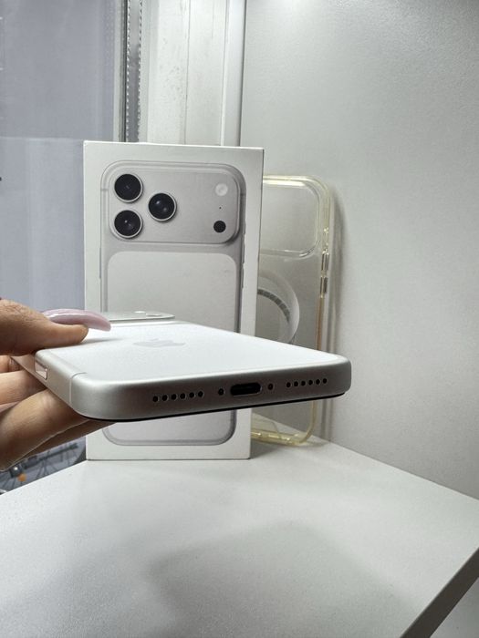 Заголовок: iPhone 17 Pro Max 256GB White (АКБ 100%)