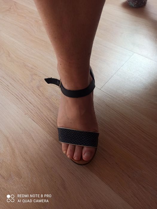 Sandały ze skóry naturalnej