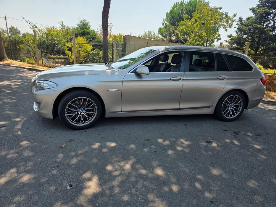 BMW 520d Touring (2011)