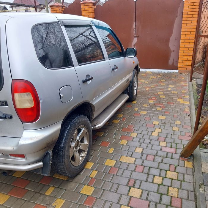 Продам  машину на ходу