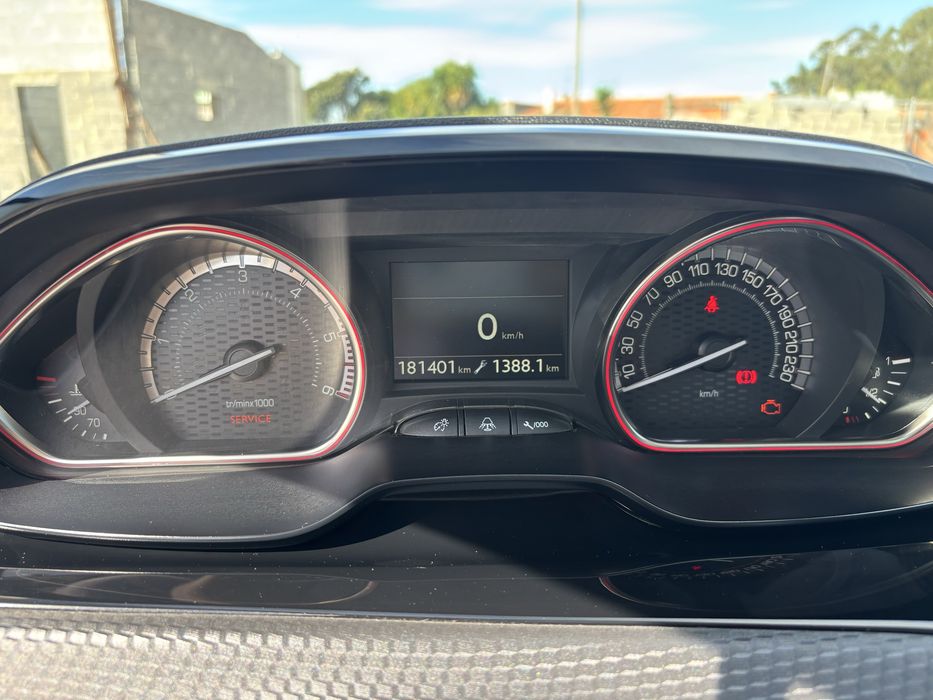 Vendo peugeot 2008 gtline — photo 2