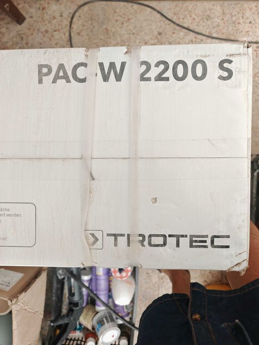 Airconditioner heatpump, no outside unit, wifi, no noise, new