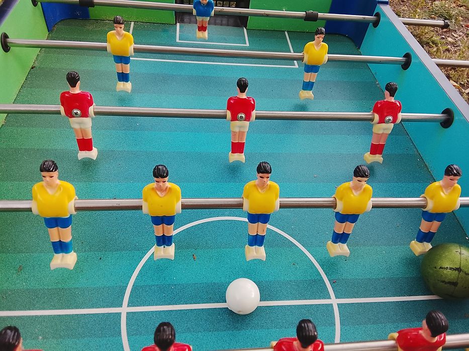 Футбол. Игра для детей и взрослых. На ножках. В комплекте.