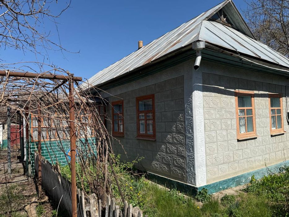 Продам будинок в селі