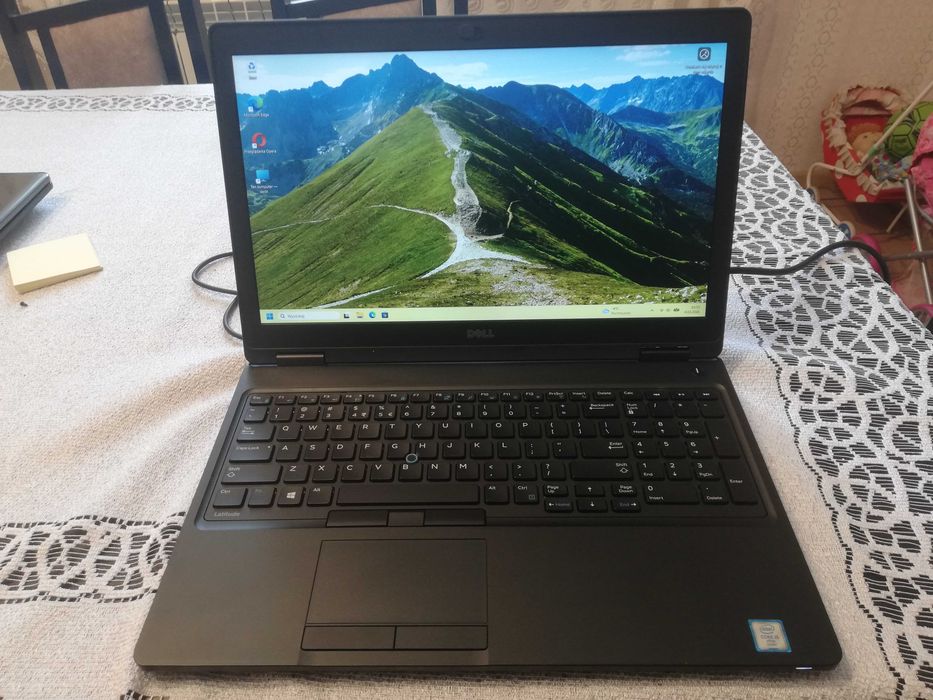 Sprzedam ładny szybki laptop Dell Latitude 5580 i5