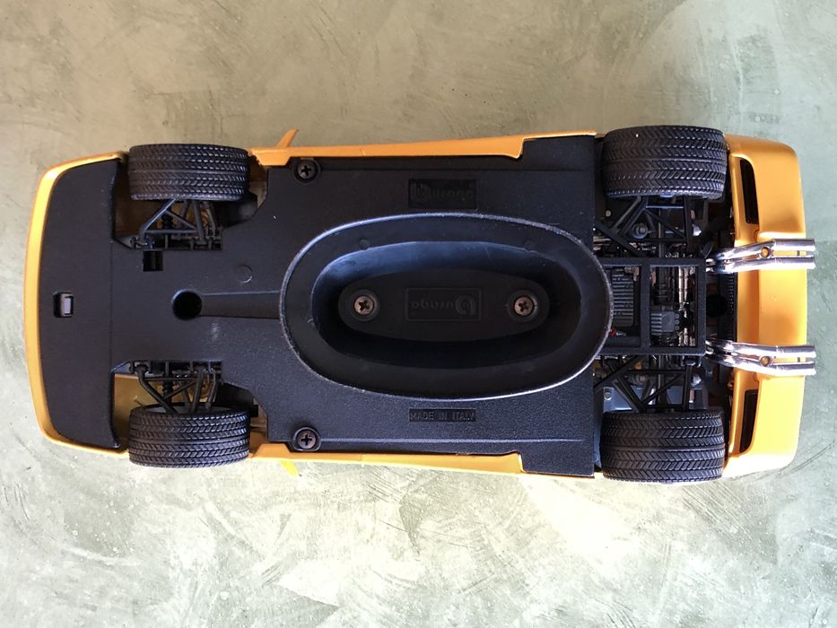 Колекційна модель Lamborghini Diablo  Bburago (Італія), 1:18, гарний стан!