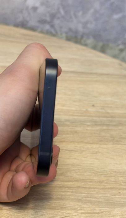 Продам Iphone 12 64gb