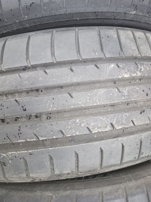 Opony 235/50 R20 nowe toyo