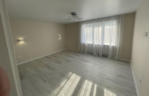 Центр, 1к в новобудові, ремонт Крутецький, ціна Супер Пупер