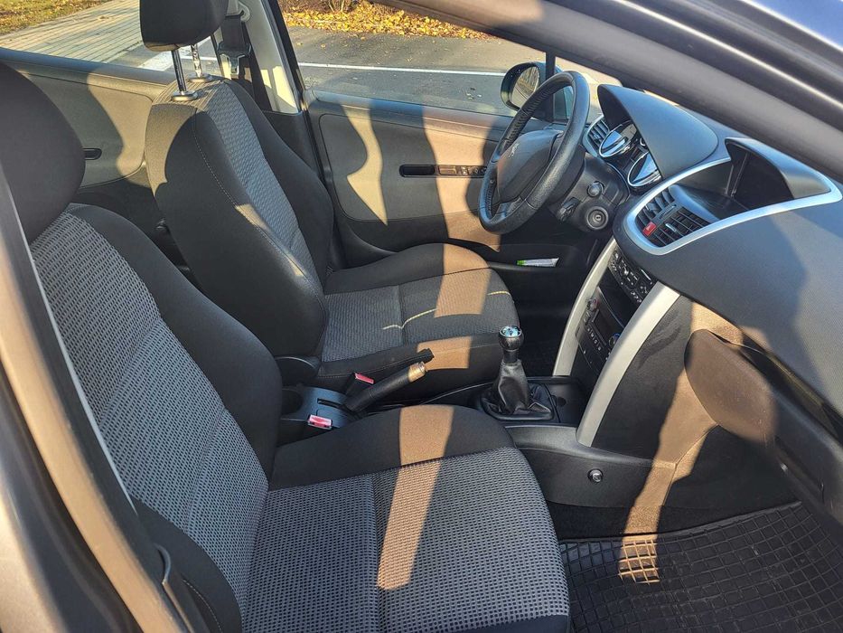 Peugeot 207 SW Bussiness 1.6 HDI