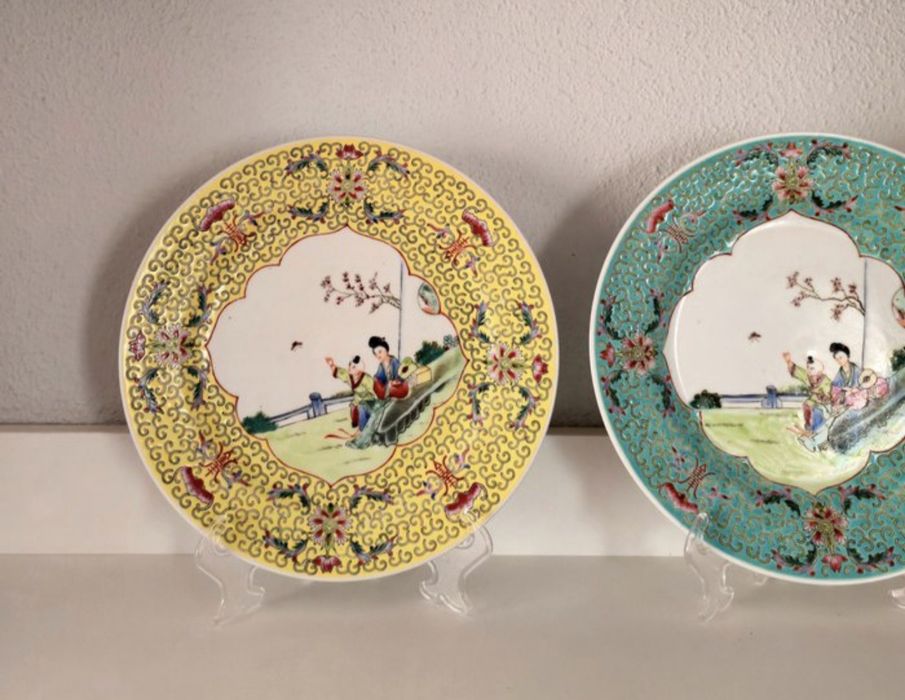 Prato em porcelana chinesa antiga.