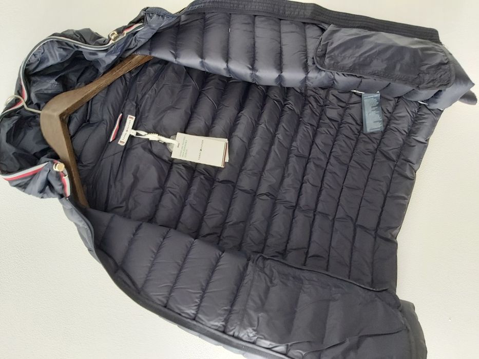 Kurtka puchowa krótka bomberkaTOMMY HILFIGER navy granat S