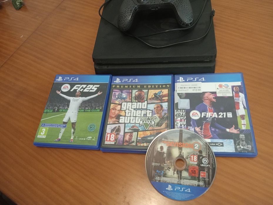 PS4 500gb pouco usada