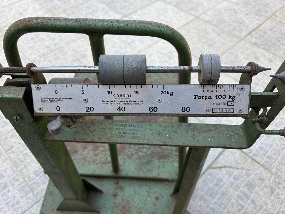 Balança da marca Cabral 100 kg