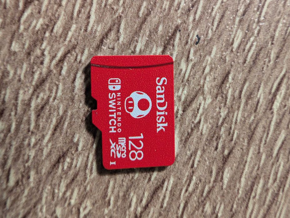 Nintendo Switch Oled, в ідеалі, комплектація