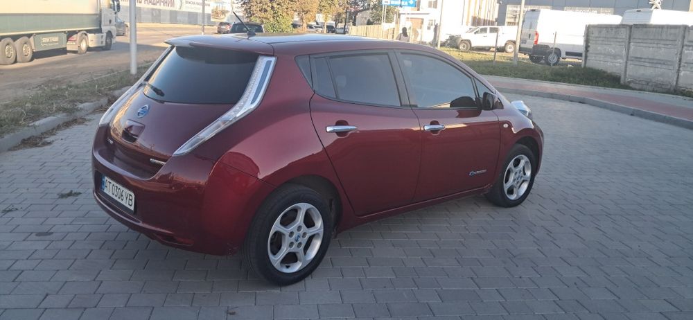Nissan Leaf 24 kwt 2015р.