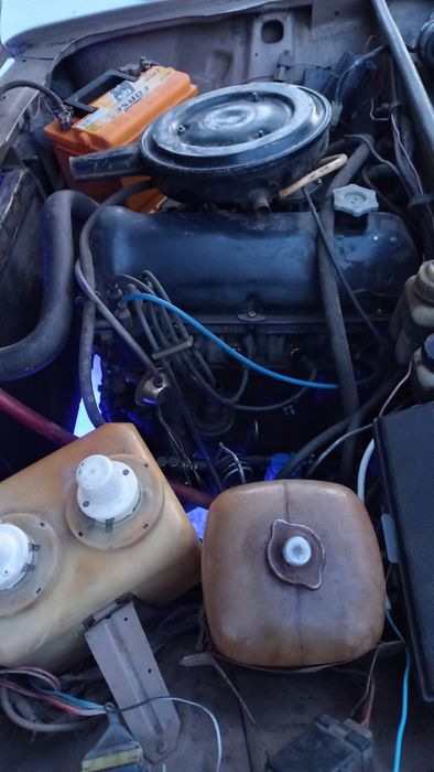 ВАЗ 2104. Деталі по телефону.