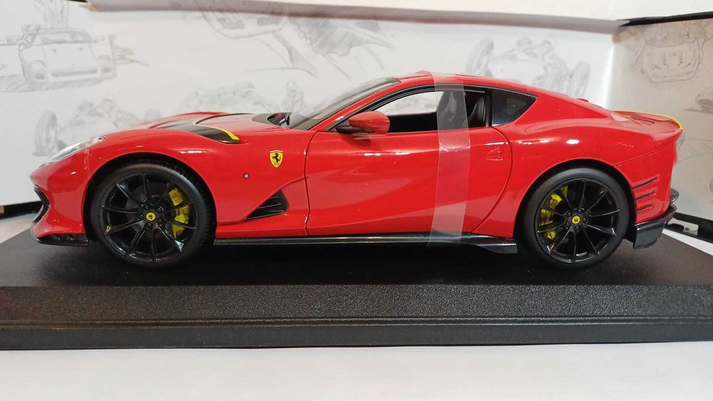 1/18 Ferrari 812 Competizione - Bburago Race and Play