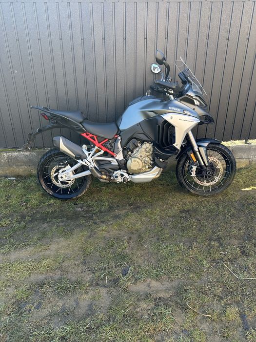 Ducati multistrada v4s 2023