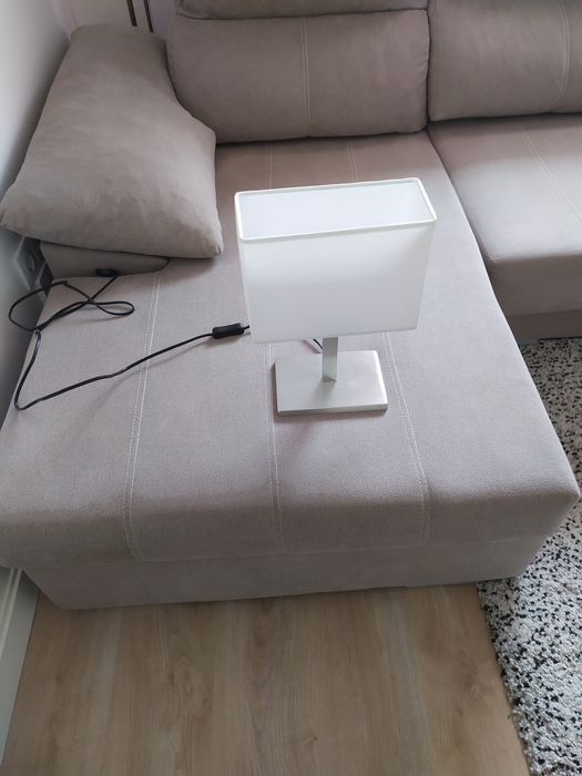 Candeeiro de mesa ikea.425031706409052160