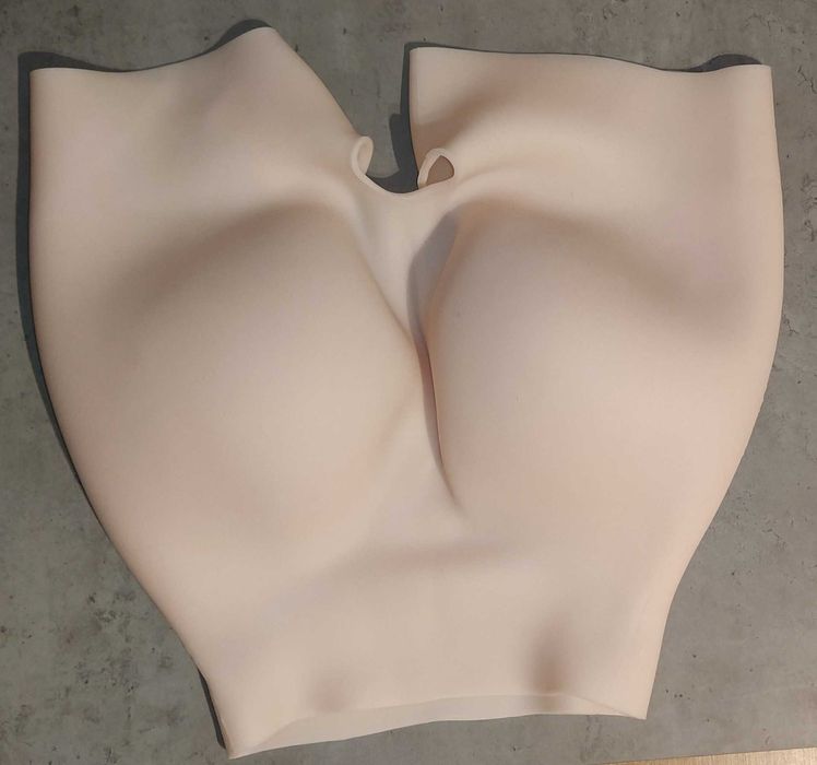 Spodenki push up silikonowe nie lateksowe przebranie teatr