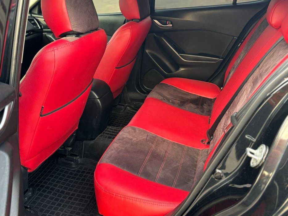 Mazda 3 SkyActiv 2014 року