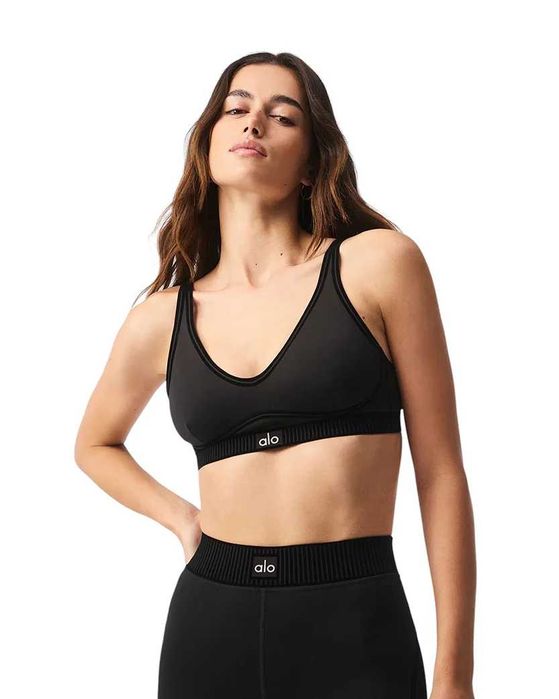 Топ Alo Yoga Airlift Line Up Bra Black: 2 550 грн. - Топы Киев на Olx