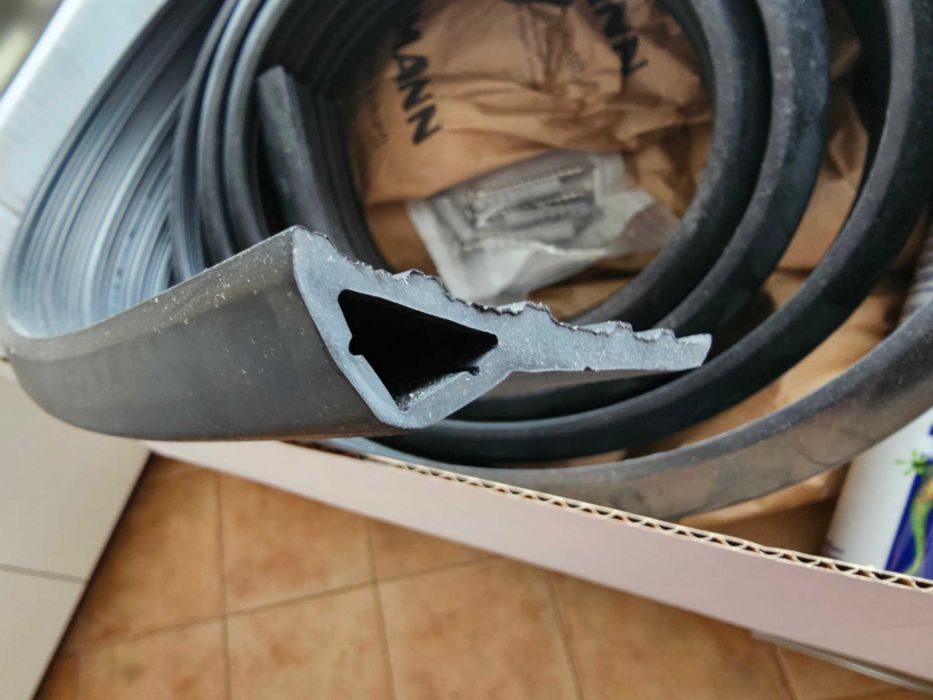 Próg uszczelniający (ciepły próg) do bramy garażowej Hörmann