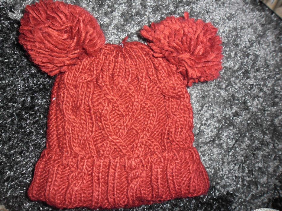 ZARA czapka gruby ciemno czerwona mega pompony 122/140 6-10 lat j.nowa
