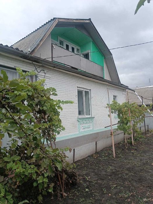 Продається два будинки