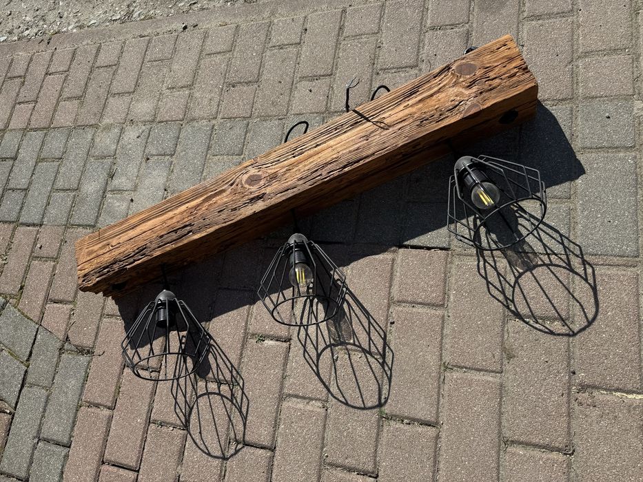 Lampa drewniana wiszaca