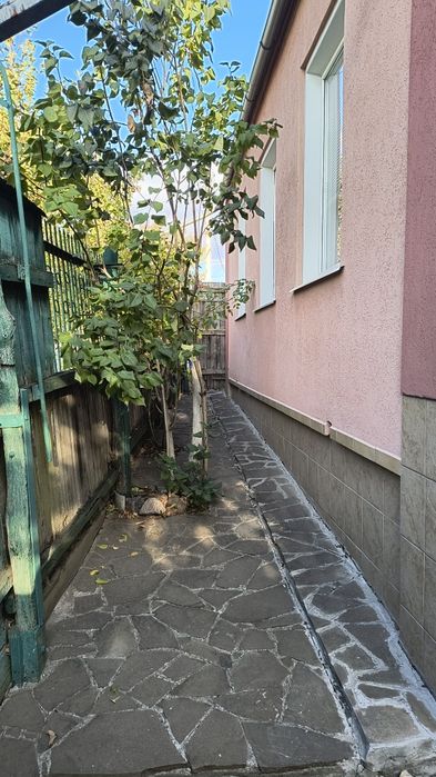 Оренда 1/2 будинку Х.Гора +гараж. 10000гр.+комун.