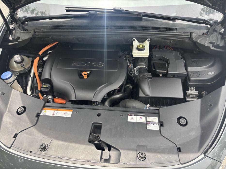 DS5 Hybrid4 Sport Chic 200cv