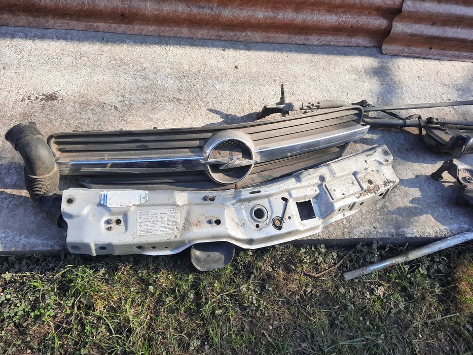 Залишок запчастин опель меріва 1.7