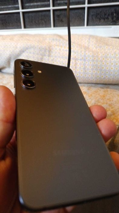 SAMSUNG S24 256G 2 meses de uso