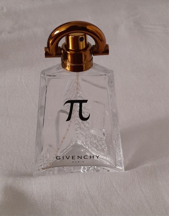 Conjunto de 2 Frascos de Perfume Diesel Fuel for Life e Givenchy Pi