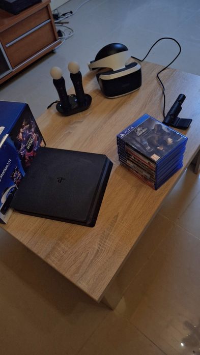 Komplet PS4 + Zestaw VR + 10 Gier