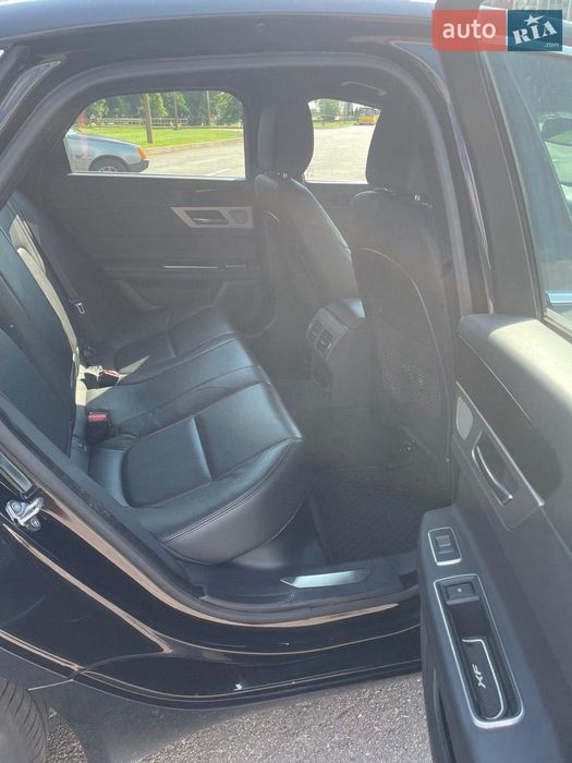Jaguar XF 2015 II покоління/X260  •  2.0D i4 АT (180 к.с.) RWD