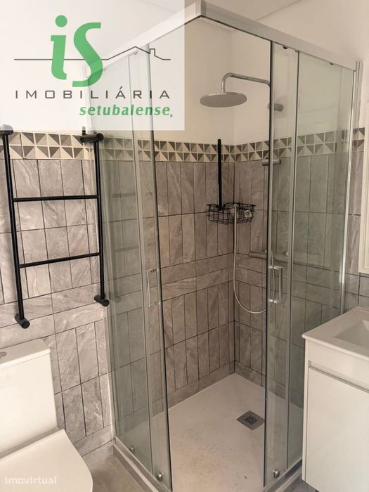 Moradia T4 Transformada Em T3 | Totalmente Remodelada | Casal De Figue