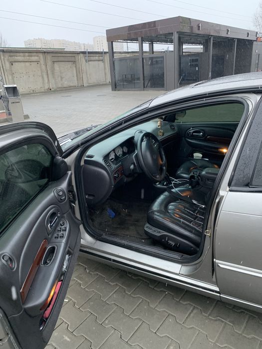 Крайслер 300м продам