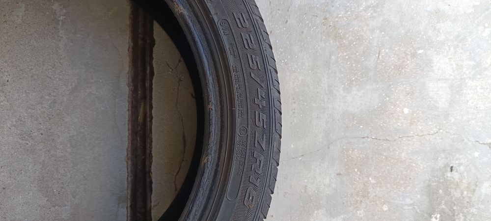 Pneus 225-45-18  austone