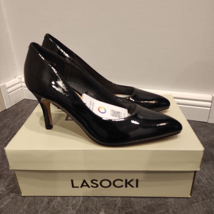 Lasocki - nowe, skórzane, czarne, lakierowane szpilki, czółenka. R.37