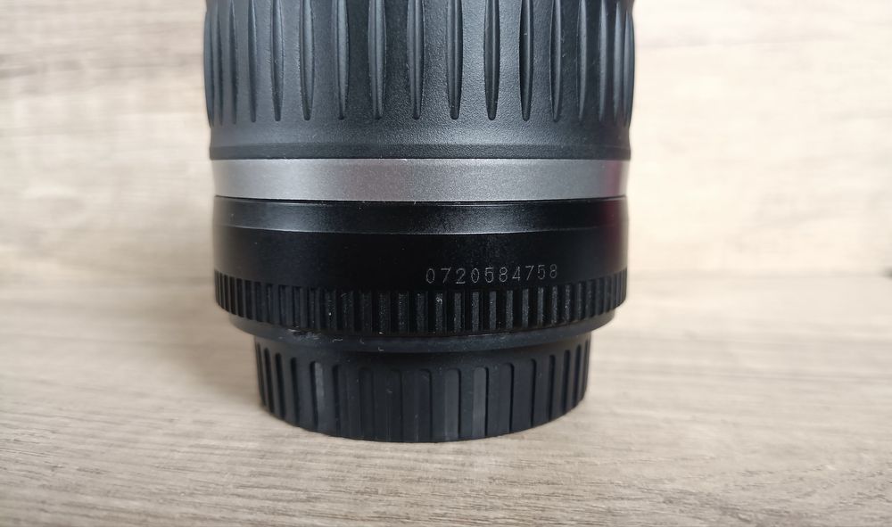 Canon EF-S 18-55mm f3.5-5.6 II стандартний зум для камер Canon